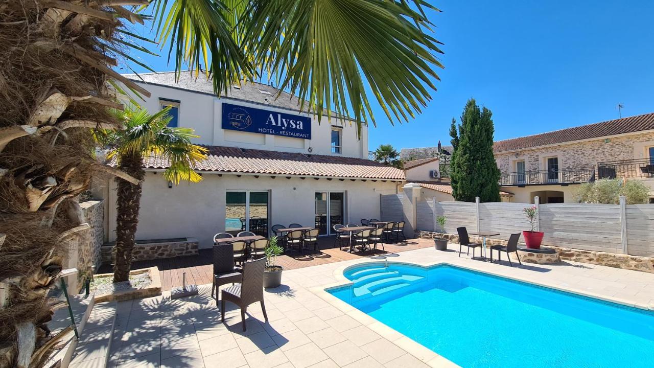 Alysa Hotel Parthenay Exterior photo